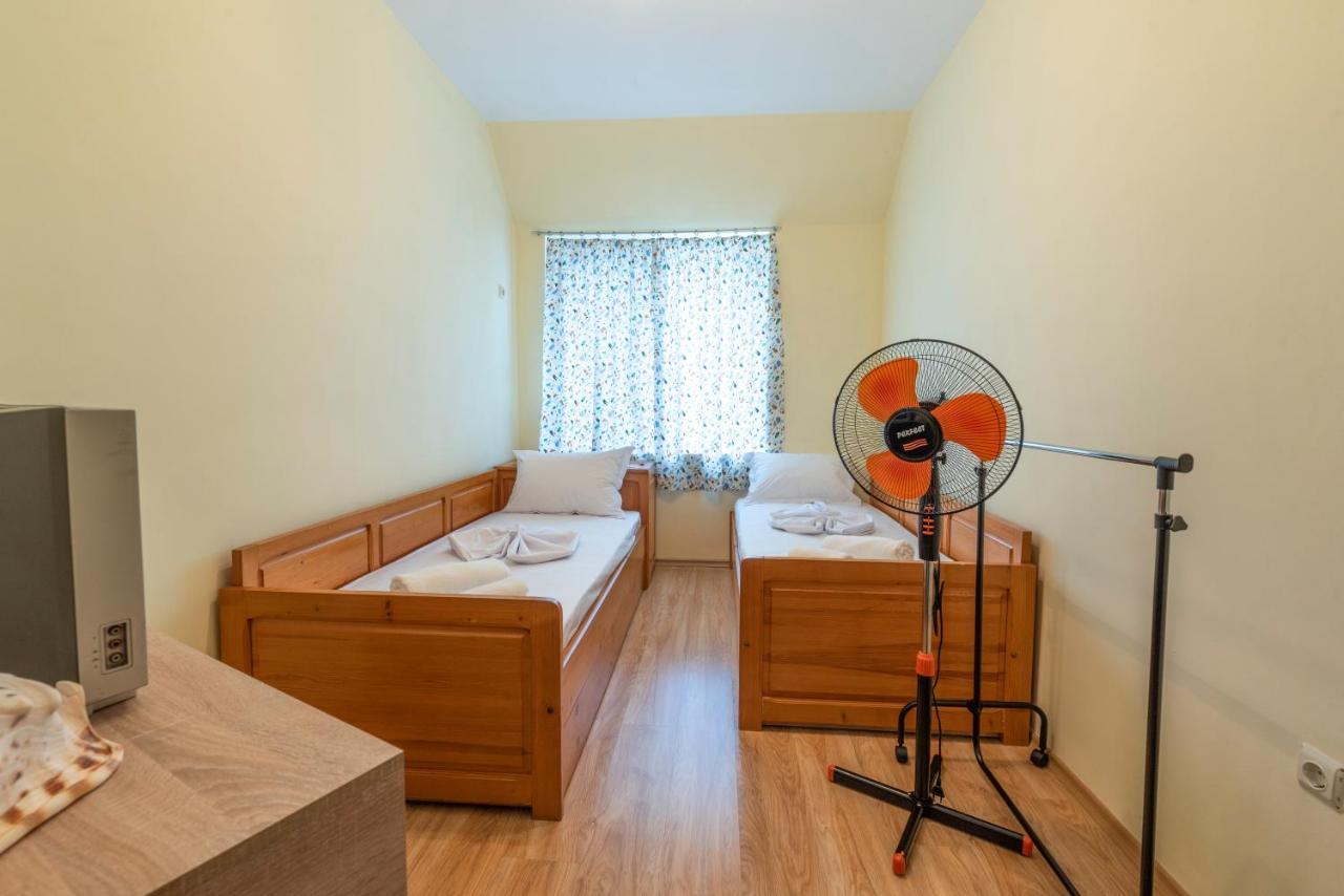Azure Pretty Apartment Top Location Near Sea Garden Burgas Exterior photo
